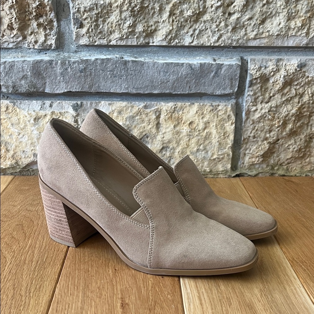Joie Elegant Tan Suede Women's Loafers Heels Size 8.5